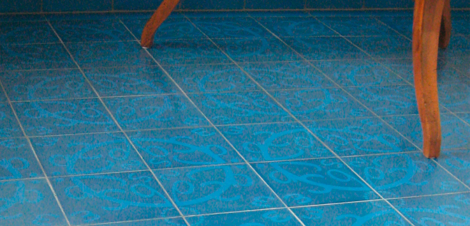 floor tiles designed with Mantika Sans fonts by Jürgen Weltin, Type Matters